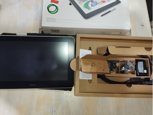 Wacom One Creative Pen Display 