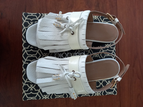 Zapatos Sandalia Color Blanca Con Plataforma Paruolo No Cher