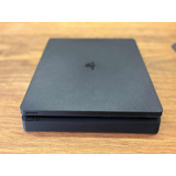 Playstation 4 Slim 500gb Sony - Controle Original, 4 Jogos, 2 Botões Extras, Suporte Vertical 
