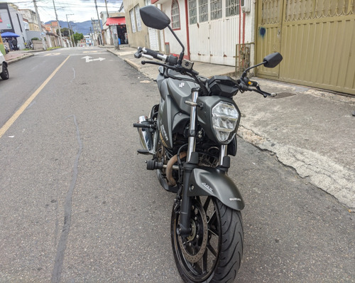 Suzuki Gixxer 250