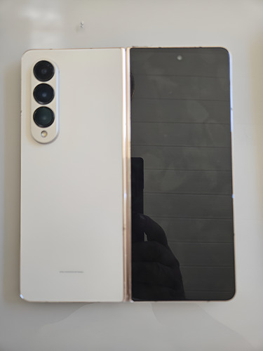 超美品 Galaxy Z Fold4 ベージュ 1TB A-51 超美品 Galaxy Z Fold4 ベージュ 1TB A-51 - メルカリ