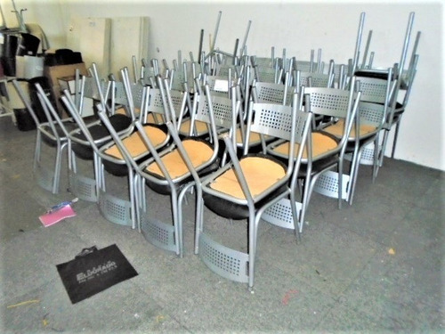 5 Cadeiras Fixa Almofadada Para Auditório Escritório Usada