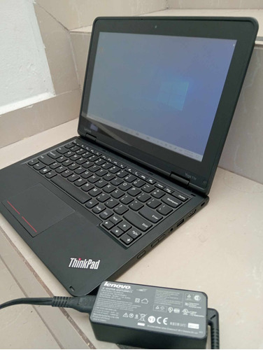 Laptop Lenovo Thinkpad Yoga*pantalla Touch*core I3 *8gb M