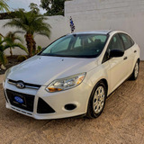 Ford Focus 2012 S 5vel Mt