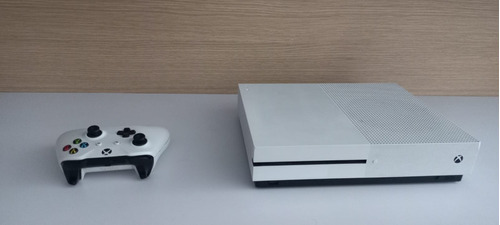  Xbox One S 500gb + Un Control