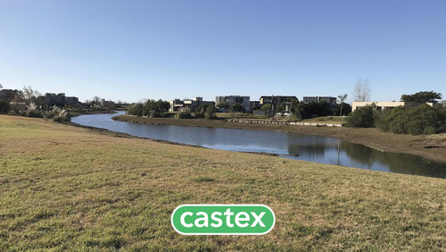 Lote A La Laguna En Venta En El Cantón Barrio Norte
