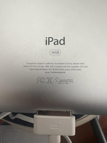 iPad 2nd Generation 2011 A1395 9.7  16gb Prata  512mb Ram