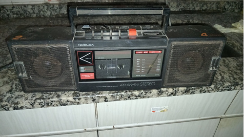 Radio Noblex Con Casetera A Reparar 