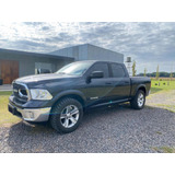 Dodge Ram 1500 Laramie V8 5.7