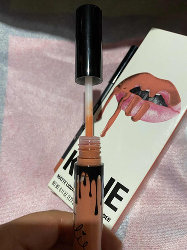 Matte Liquid Lipstick Kylie Jenner Dirty Peach