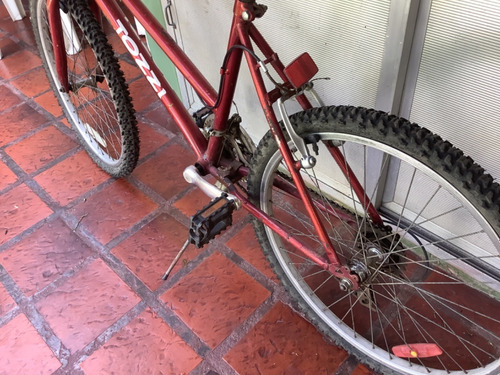 Bicicleta Rod. 24 C/ Cambios Shimano