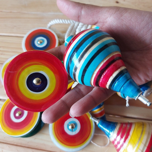 12 Juguetes Mexicanos Yoyos Trompos Artesanales Coloridos 