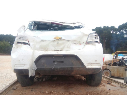 SUCATA CHEVROLET ONIX 1.4 LTZ HATCH  2016/2017 RETIRADA PEÇA