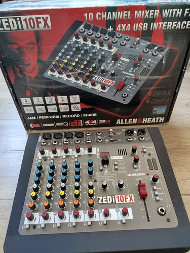 Mixer/interfaz Allen & Heath Zedi-10 Fx 