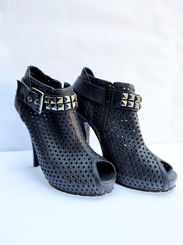 Zapatos Botas Cortas Con Taco Stiletto Sarkany Impecables