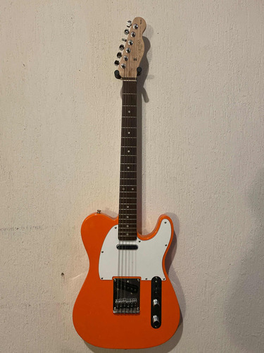 Guitarra Squier Telecaster, Color Naranja, Seminueva