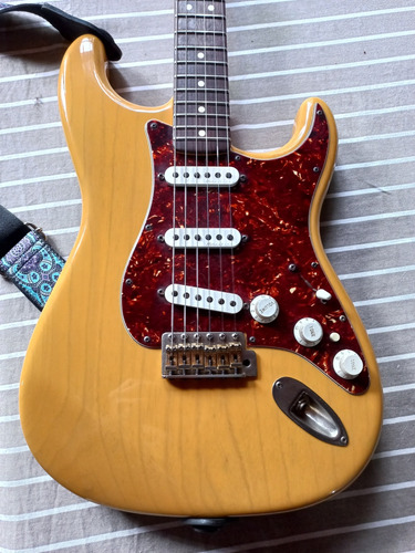 Fender Stratocaster Deluxe Player Mim No American Standard 