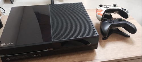Xbox One 500gb Se Entrega Con Dos Controles Inalambricos