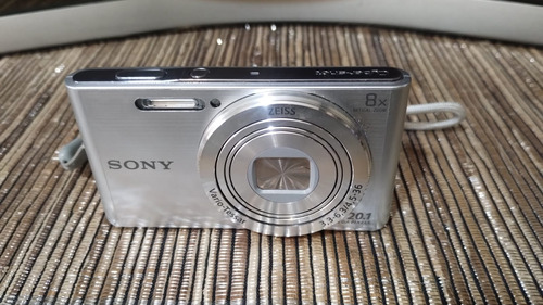  Sony Dsc W830 Compacta Color Plata 