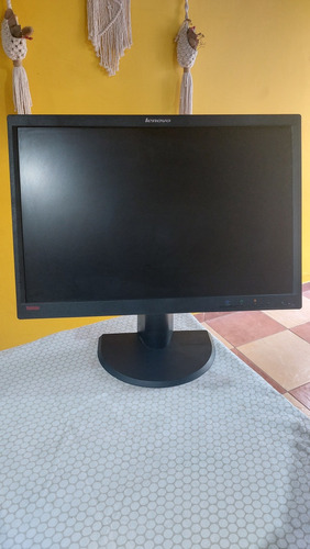 Monitor Lenovo Thinkvision 22 Pulgadas En Excelente Estado .