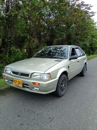 Mazda 323 2000 1.3 Hs