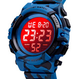 Reloj Niño Skmei 1548 Sumergible Digital Alarma Cronometro Color De La Malla Azul Camuflaje Color Del Fondo Blanco