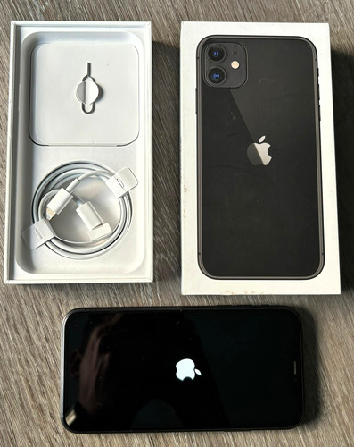 Apple iPhone 11 (128 Gb) - Negro - Excelente Estado