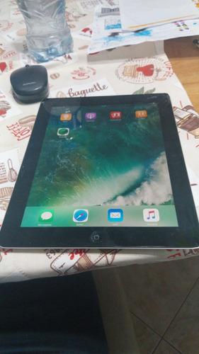 iPad 4 Geração 64gb Md518bz/a  Wifi Black - Tela Trincada.