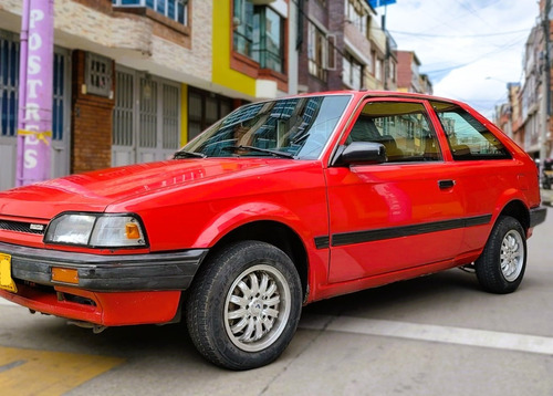 Mazda 323 Modelo 1992 - Coupé