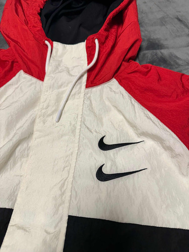 Campera Nike Double Swoosh