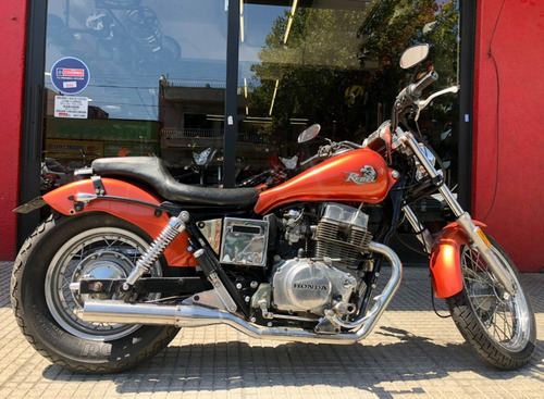 Honda Rebel 450 (modificada)