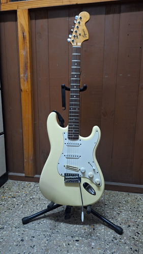 Guitarra Fender Squier Affinity 