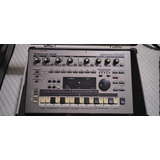 Roland Mc 303