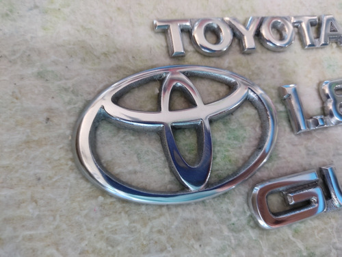 Kit Emblema Logo Insignia Toyota 1.8 Gli Corolla Camry Metal Foto 4