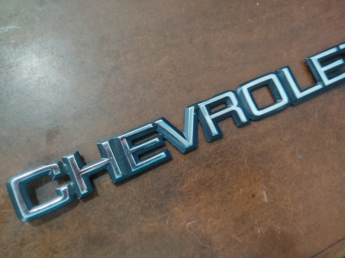 Emblema Letras Chevrolet Malibu Tapa Maleta Foto 5