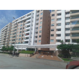 Apartamento Riomar 146mt Oportunidad Excelente Ubicación Y Zonas Comunes, Balcón Y Walking Closet.