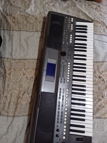 Teclado Yamaha Psr S670