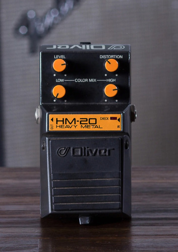 Oliver Hm-20 Heavy Metal Distortion Con Licencia De Roland 