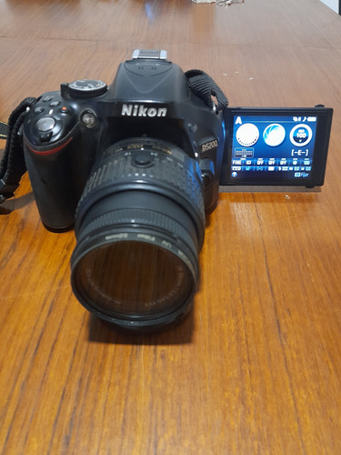 Camara Nikon D5200