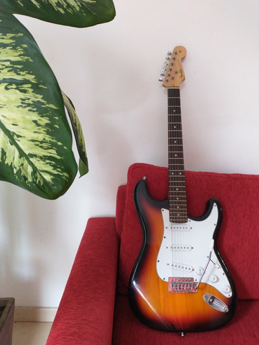 Super! Squier Affinity Con Decal Fender Permuto