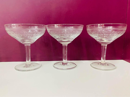 7 Taças De Martini Vintage Lapidadas 11cm Altura X 9,5cm