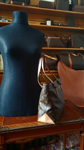 Cartera de Louis Vuitton Verde Cuero ref.1008070 - Joli Closet