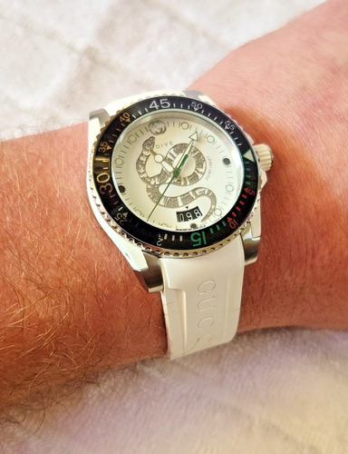 Reloj Gucci Dive Original Blanco Serpiente Hombre Ya136330