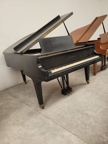 Piano 1/2  Cola, Largo 195 Cms. Negro Satin, Marca  Baldwin.