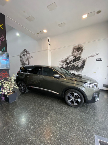 Peugeot 5008 Allure Hdi 2021