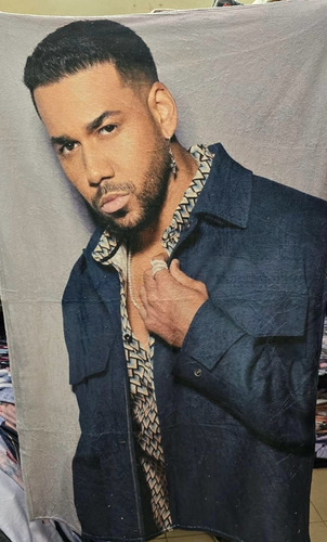 Frazada Cobija Artista Romeo Santos Individual Ultra Suave