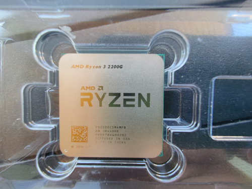 Processador Ryzen 3 2200g  + Cooler Amd +ddr4 8gb