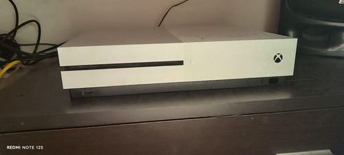 Xbox One S (sin Control) + Fifa 2015 En Disco