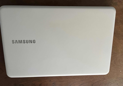 Notebook Samsung Essentials