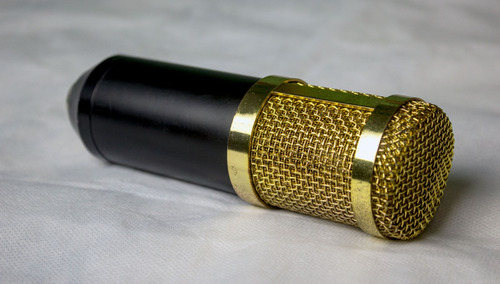 Microfone Usado Bm-800 Condensador Cardióide Preto/dourado